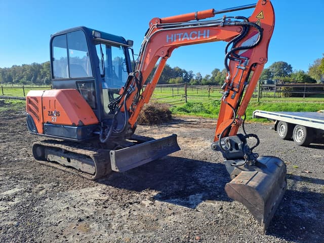 Hitachi ZX 27